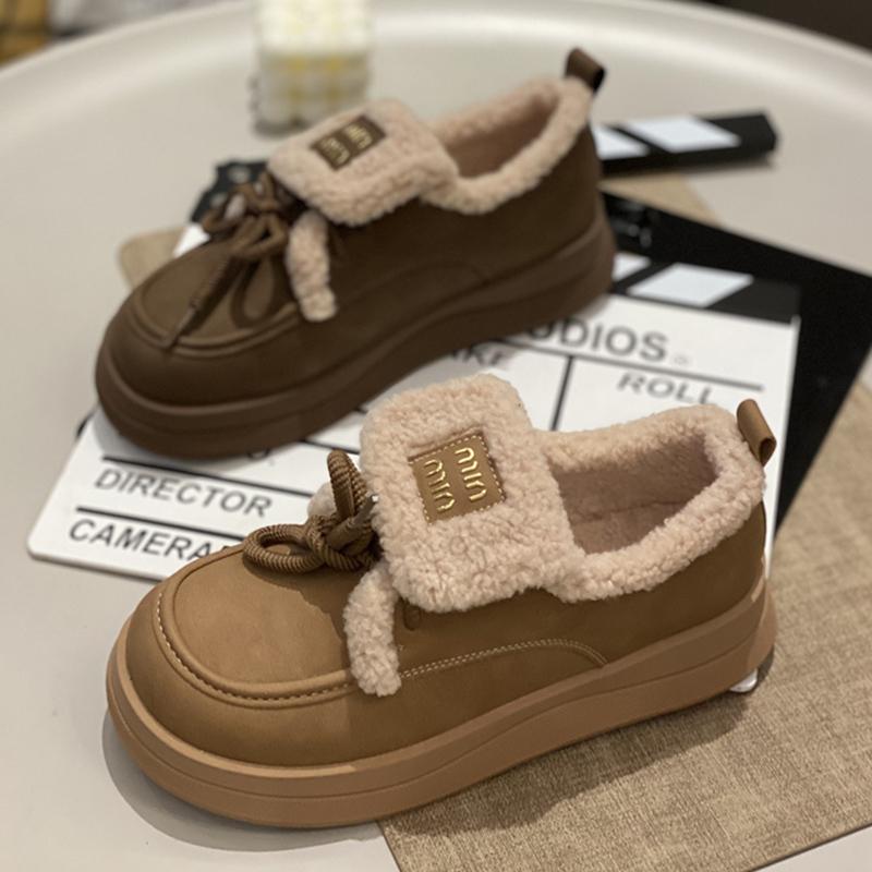 休闲板鞋真皮毛一体雪地靴