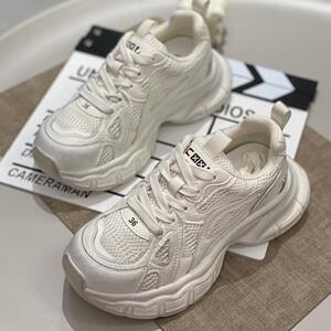 真皮做旧厚底防滑老爹鞋女2026春季新款时尚舒适百搭休闲运动鞋潮