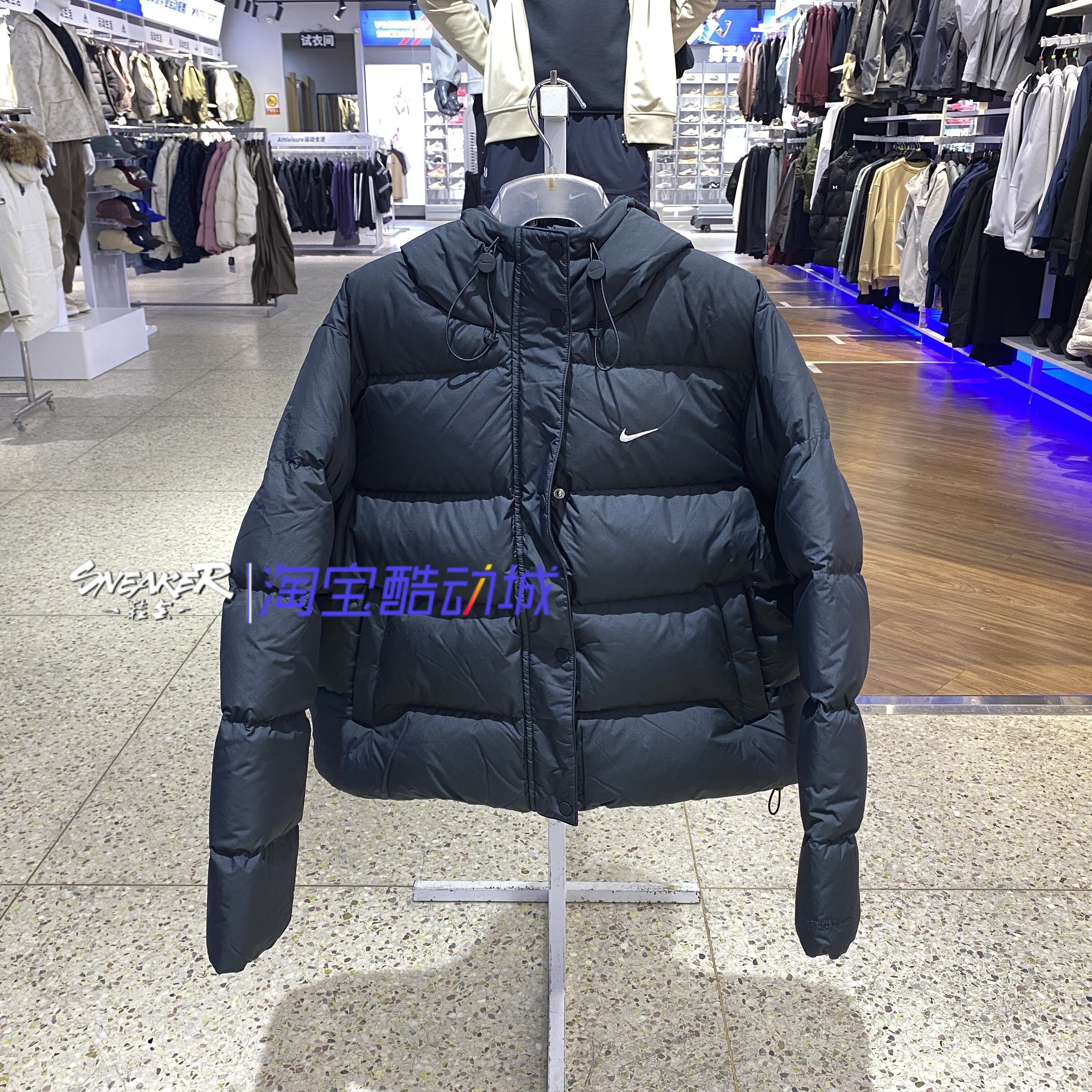 Nike耐克2025冬季女款运动休闲保暖连帽拉链羽绒服IH0728,运动服/休闲服装,运动羽绒服,淘宝优惠券,粉丝福利购,淘宝优惠卷