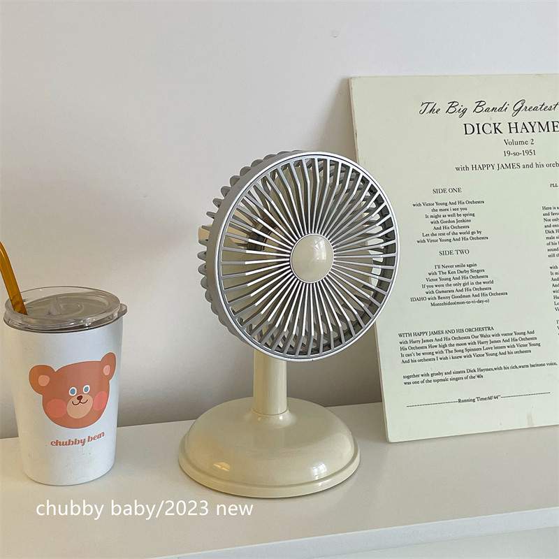 chubbybaby*旧时夏天复古造型三色简约台式充电usb便携可爱小风扇