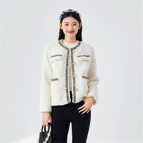 阿依莲a.yilian羊羔绒外套