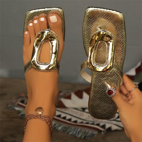 2025 large flip flops comfortable clip on slippers