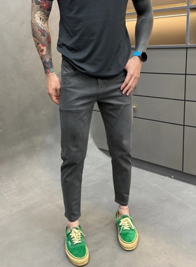 男士简约修身显瘦舒适牛仔九分裤