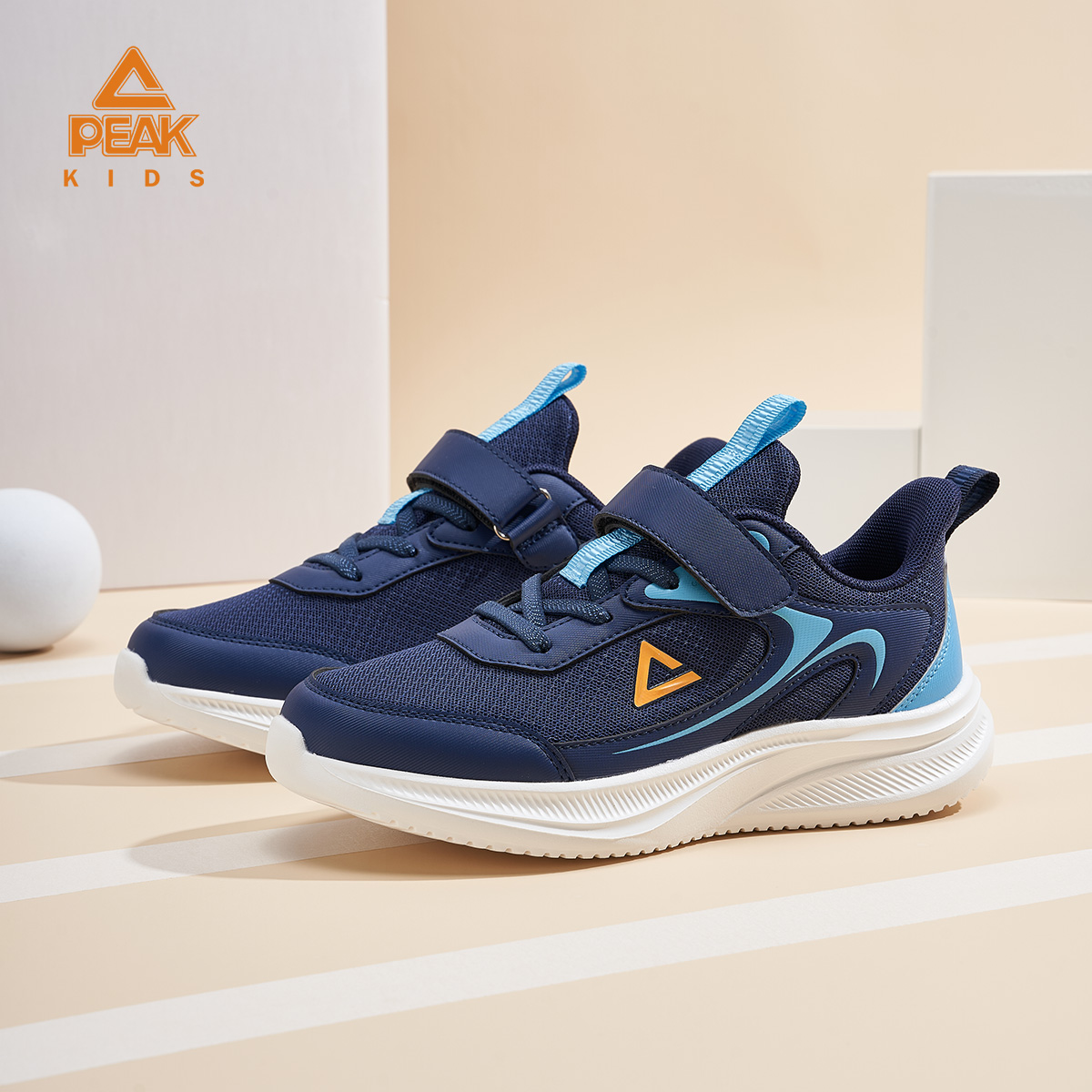 匹克童鞋儿童校园魔术贴跑步鞋子