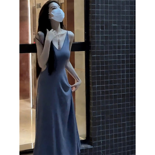 吊带连衣裙女镂空露腰长裙