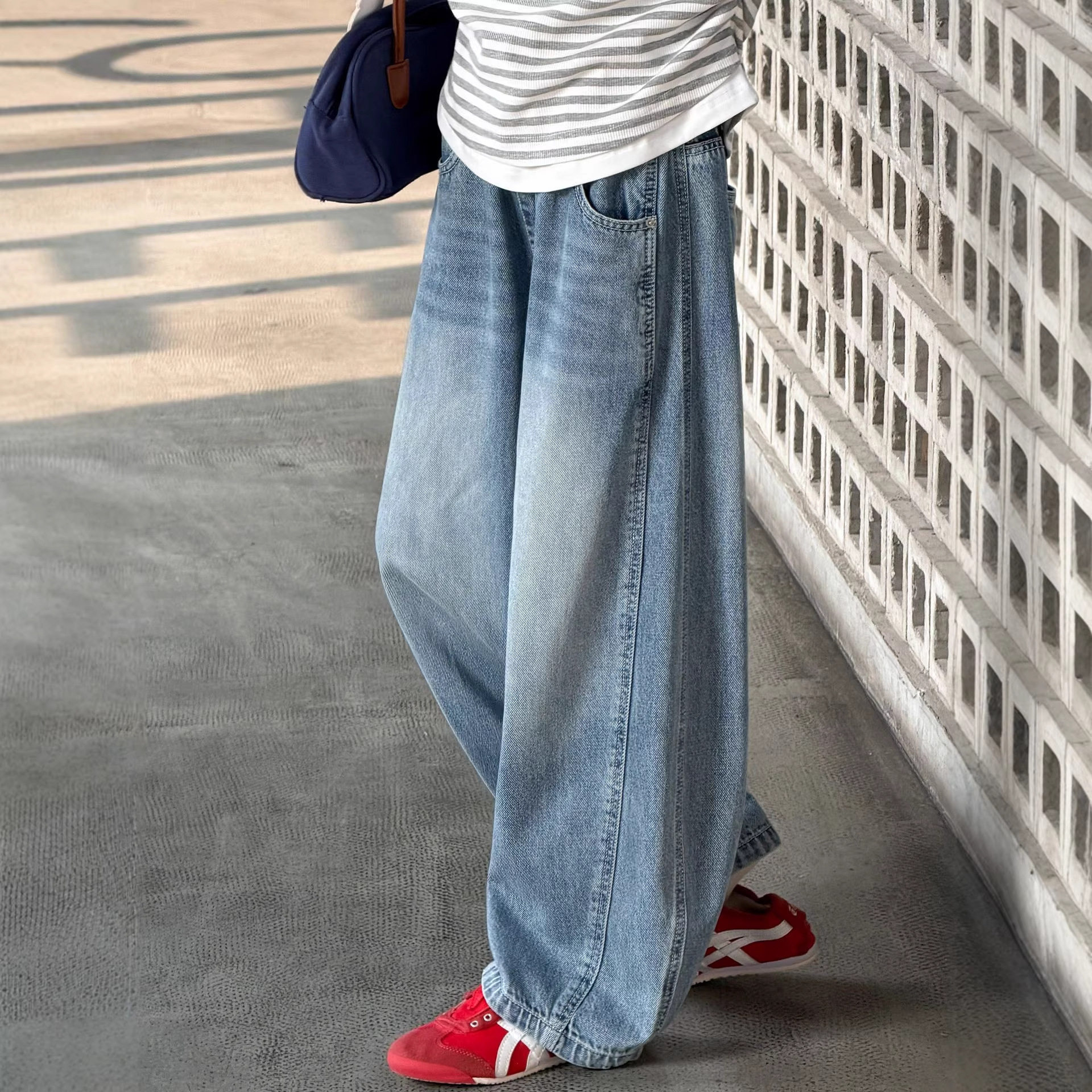 女童春装牛仔裤2026新款儿童洋气时髦弯刀裤百搭宽松阔腿休闲长裤