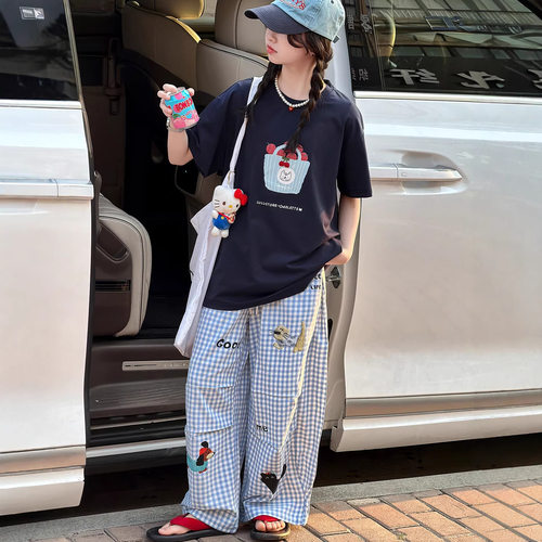 女童夏装套装2026新款儿童洋气时髦夏季大童短袖T恤格子裤两件套