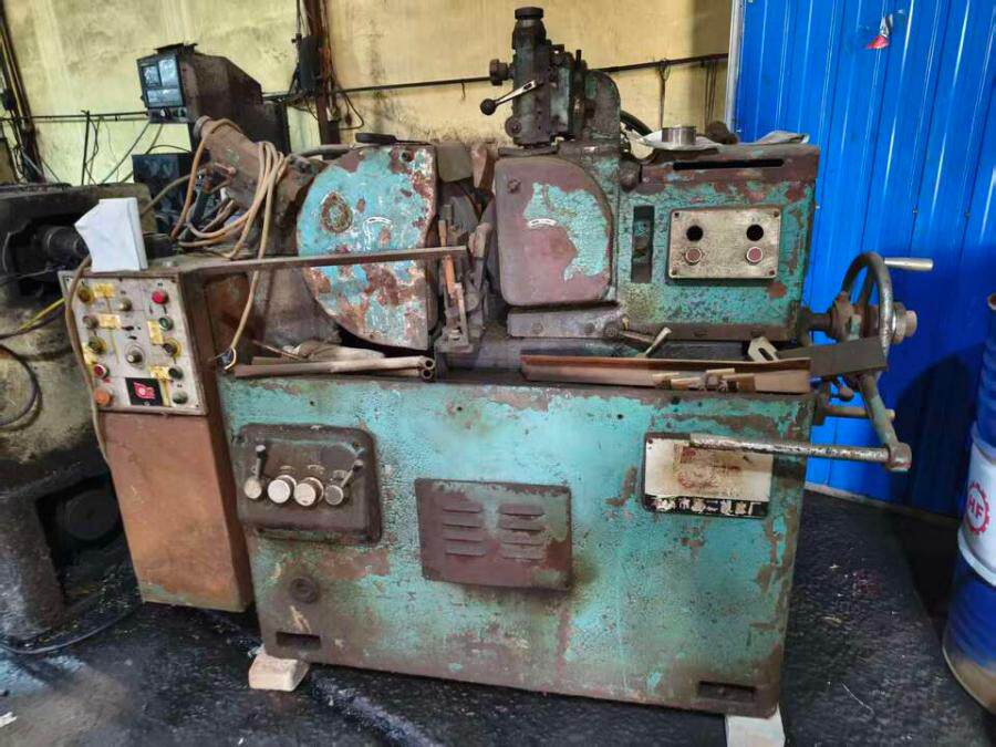 4月27日沧州机器设备一套（600吨液压机一个、1000吨液压机一个、数控机床6个、打包机1个、磨床2个、叉车1辆、模具2个、气泵1个网络拍卖公告