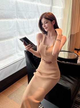 FAY【肉桂冰美】竖条纹胸前拉链修身气质配腰带中长款针织连衣裙