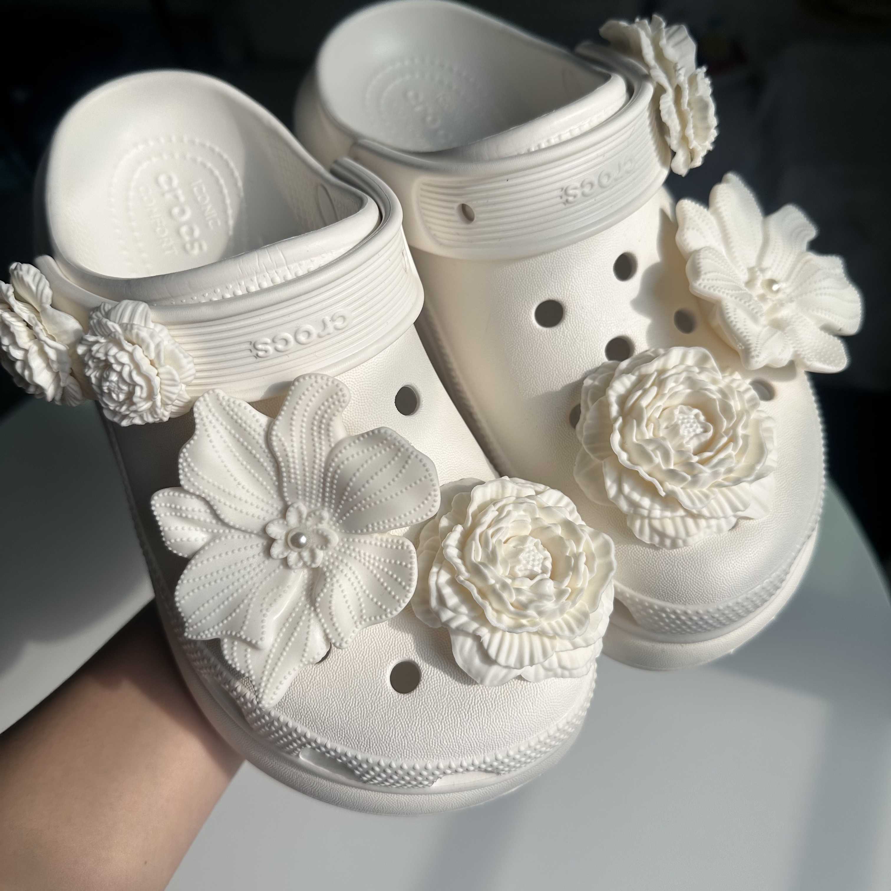 白鹿同款新款Crocs配饰洞洞鞋花 鞋装饰品泡芙花束鞋扣卡骆驰配件