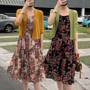 2024夏季新款冰丝针织开衫碎花吊带裙百搭显瘦气质中长款连衣裙女