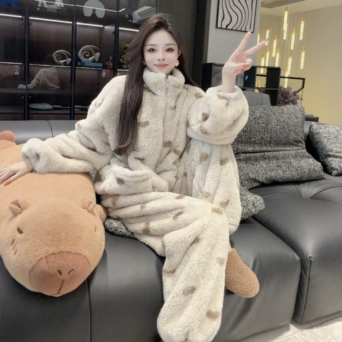 保暖立领爱心印花睡衣套装