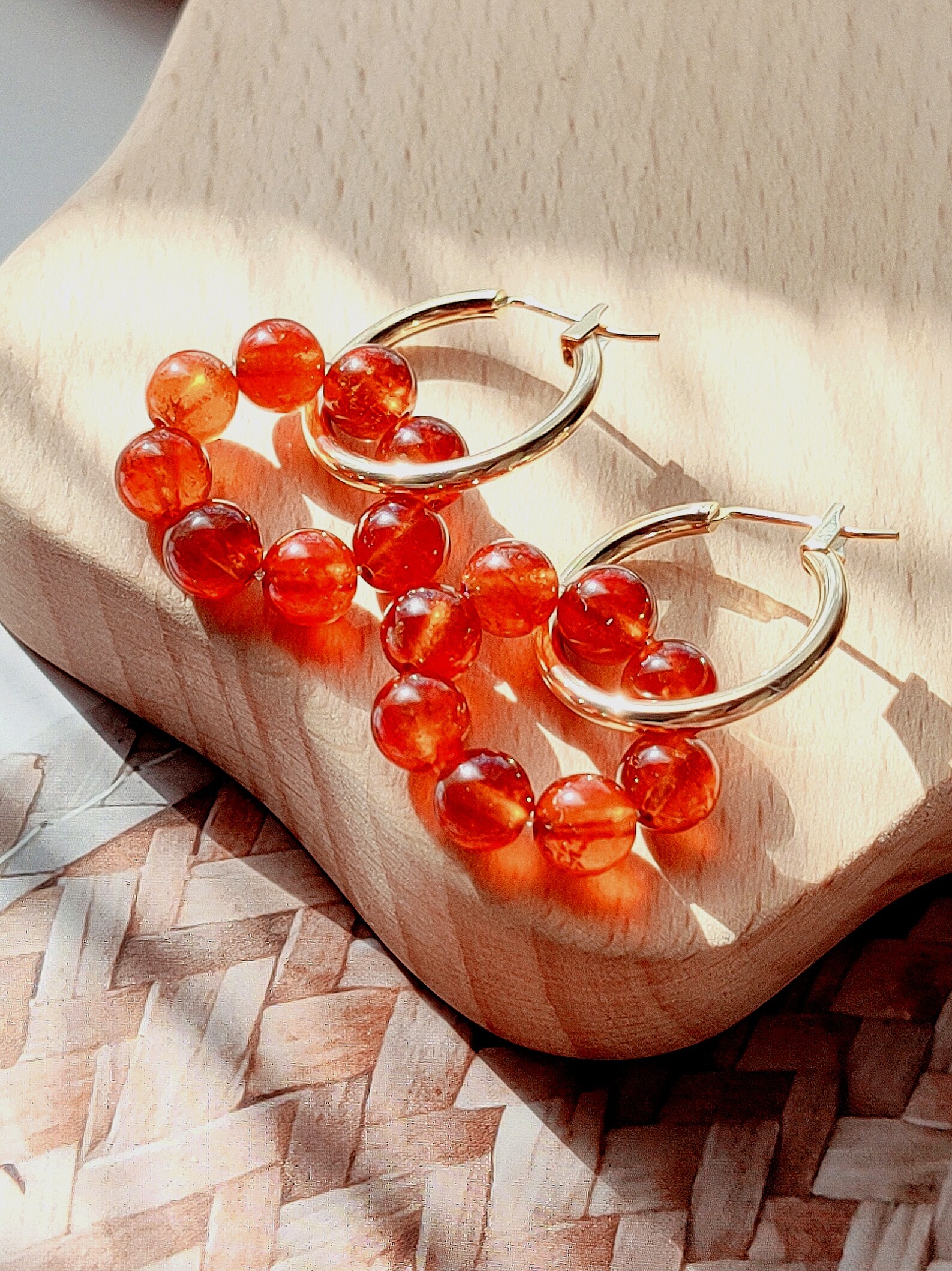 천연 오렌지 레드 가닛 귀걸이 판타 크리스탈 스위트 귀걸이 가벼운 럭셔리 패셔너블하고 심플하고 고급스러운 귀걸이