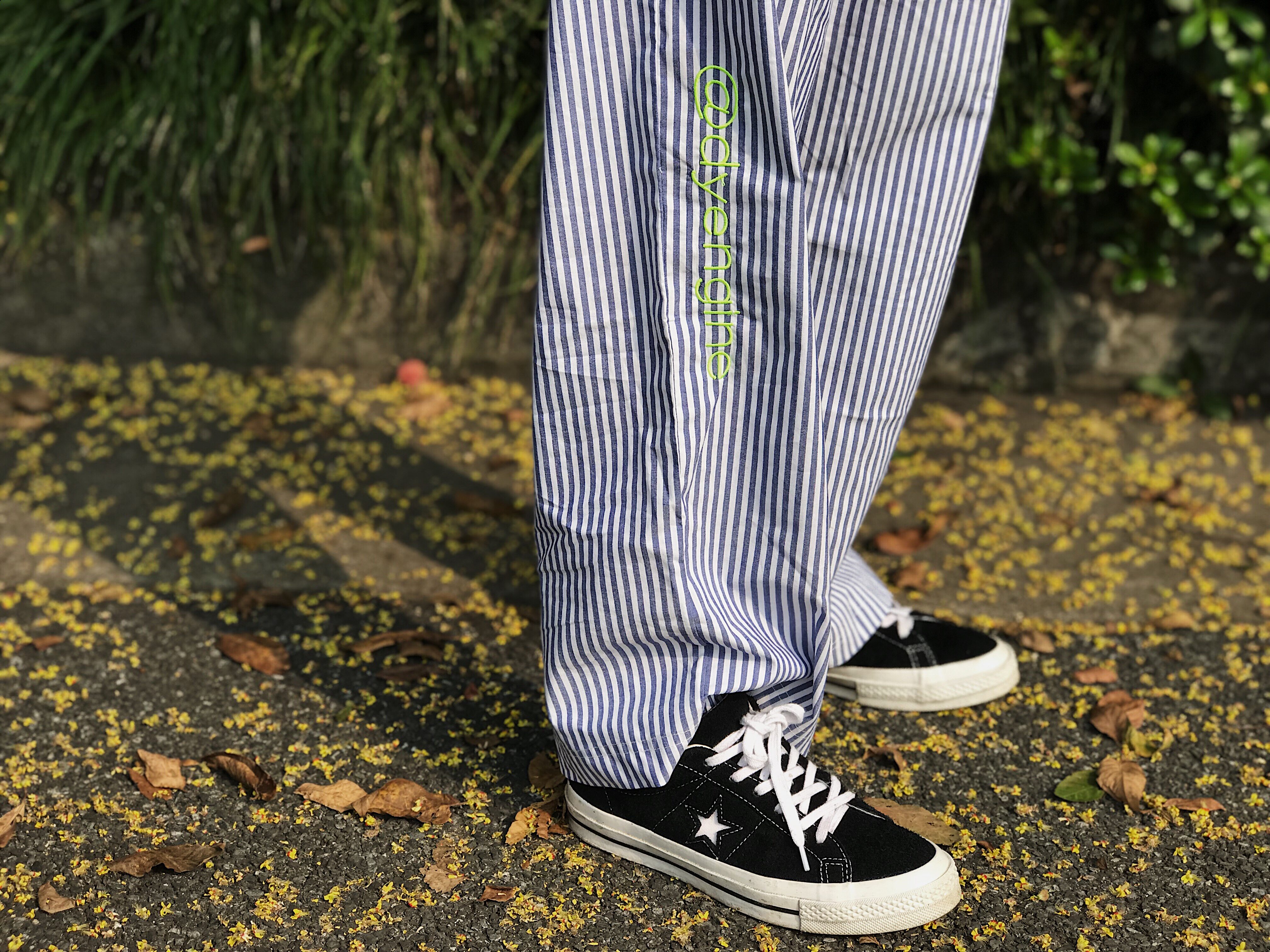 DYENGINE  潮流寬松垂感側邊刺繡豎條紋休閑INS長褲同款 男女夏裝在類目 男裝, 休閒褲中 - 來自Buy2taobao.com提供專業的淘寶代購服務