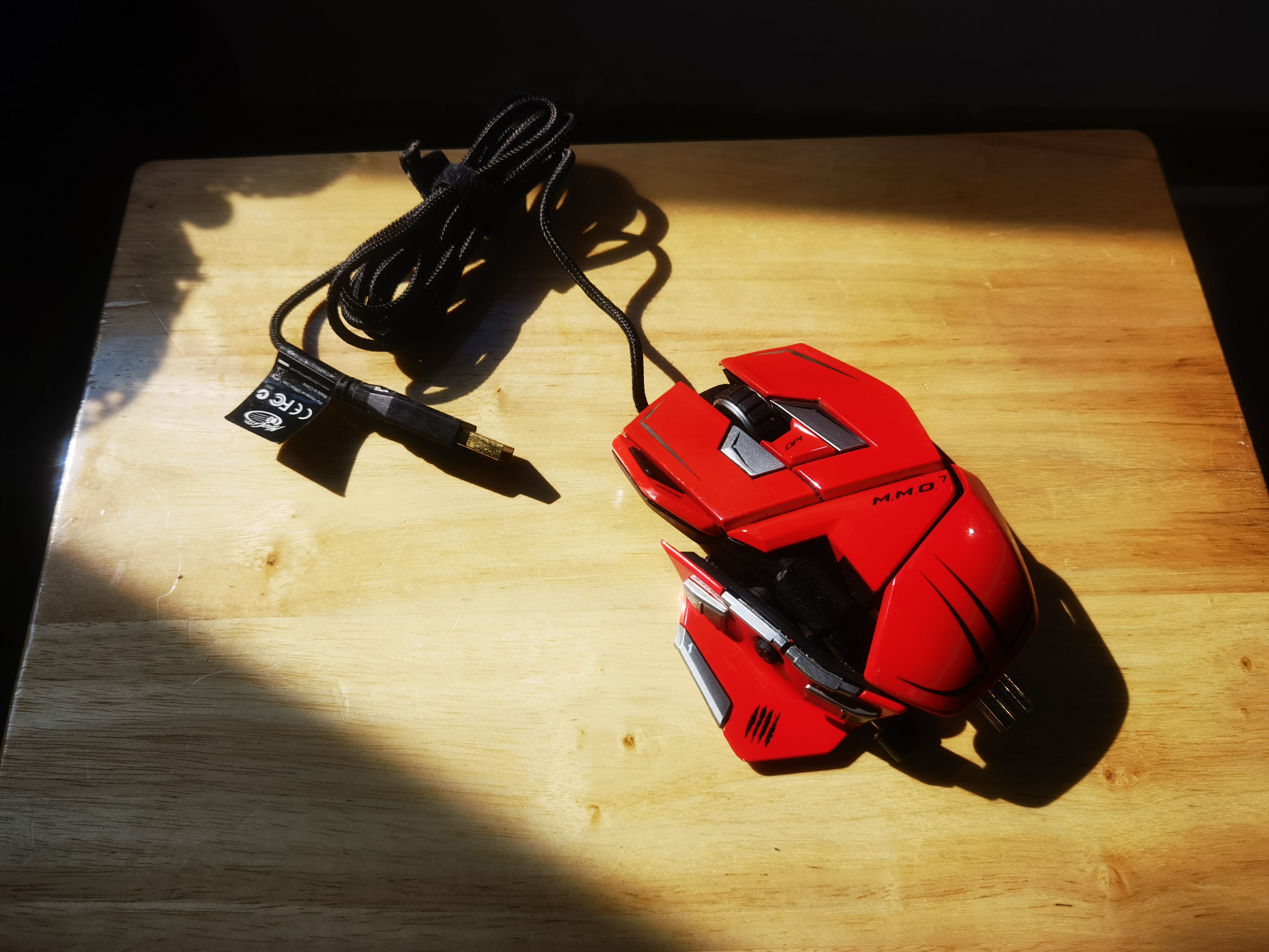 赛钛客 saitek 美加狮 mmo7 游戏鼠标 9成新 以上