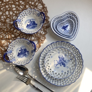 大厂订单重工陶瓷青花镂空双耳小果碗小号青花爱心镂空小碟点心碟