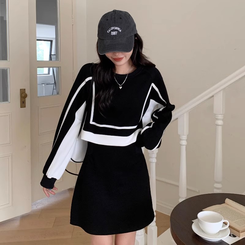 大码胖MM秋季韩版设计感假两件黑色连衣裙收腰显瘦时髦A字短裙潮