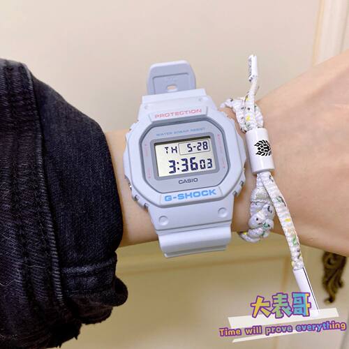 新款CASIO卡西欧G-SHOCK三色男方块防水运动潮表 DW-5600SC-2/4/8