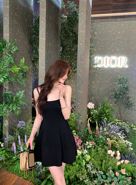 alex stevens 黑色方领吊带连衣裙女性感收腰春夏修身短裙A字裙子