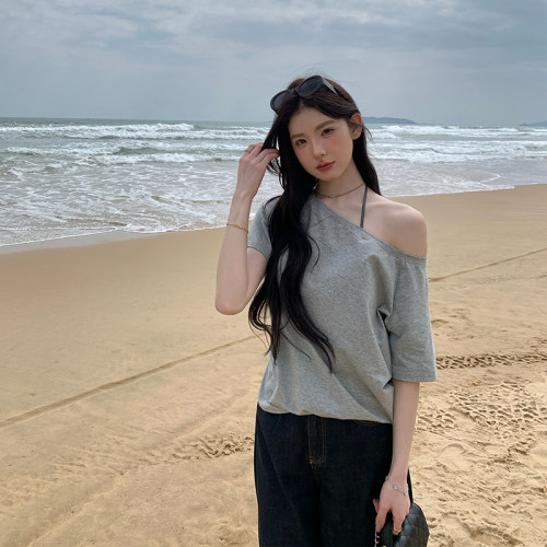 ins超火斜肩短袖T恤女露肩上衣夏