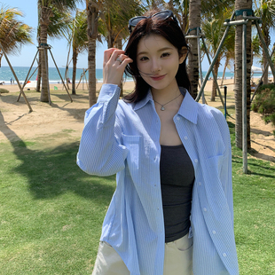 alex stevens蓝白条纹衬衫外套女夏季宽松显瘦防晒衬衣翻领上衣
