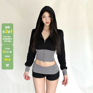 WEEKEEP 休闲条纹拼接收腰连帽长袖卫衣外套低腰修身包臀短裤套装