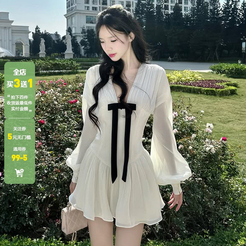 WEEKEEP 法式纯欲少女V领蝴蝶结拼接灯笼袖连衣裙收腰A摆显瘦短裙