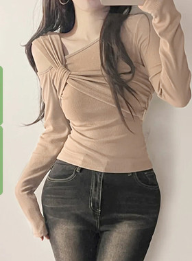 WEEKEEP 纯欲少女卡其色扭结设计不规则长袖上衣百搭修身显瘦T恤