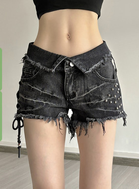 WEEKEEP 街头辣妹翻腰铆钉装饰毛边绑带牛仔裤女低腰直筒修身短裤