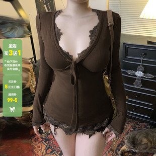 WEEKEEP 复古棕色蕾丝拼接V领系带长袖T恤女百搭修身收腰打底上衣