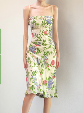 WEEKEEP 度假风法式植物花卉印花系带荷叶边收腰显瘦吊带连衣裙