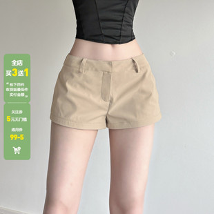 显瘦休闲裤 街头辣妹修身 卡其色简约基础百搭低腰直筒短裤 WEEKEEP