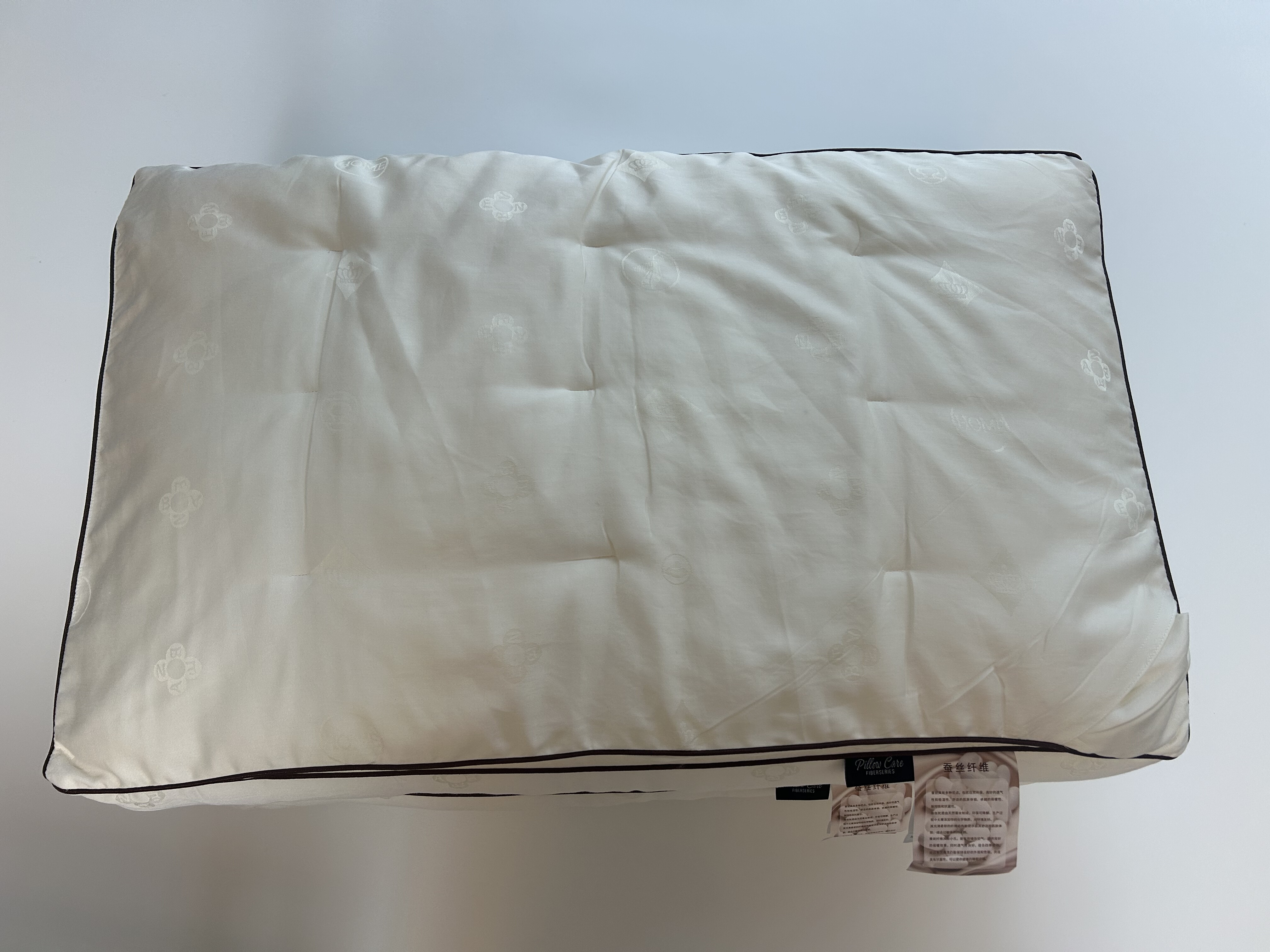 高端蚕丝大豆枕超级柔软贡缎提花面料枕头枕芯软枕硬枕高枕超低枕