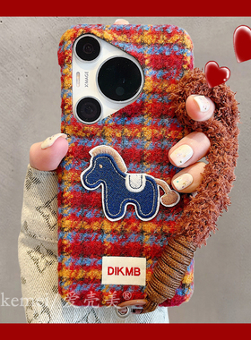 适用华为pura80pro+手机壳秋冬款撞色绒布彩色格子刺绣小马Pura70pro毛绒挂绳p8070防摔女款mate70pro+保护套