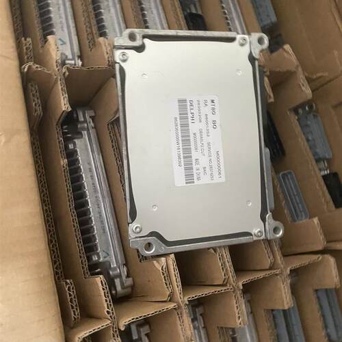 陆风X5发动机电脑板 28438161 28190870 3610020HP 3610010HB1