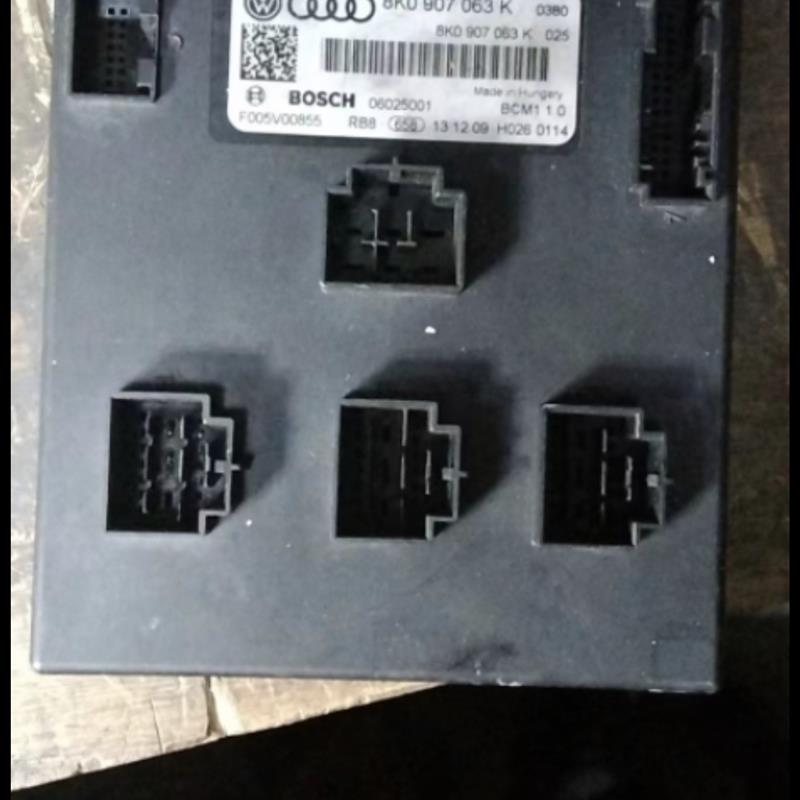 8K0907063K 适用于奥迪A4L,A5车载网络电脑J519 8K0 907 063 K