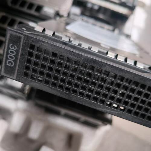 联想 03X3621 ST3300657SS 67Y2503 300G SAS 15K 3.5