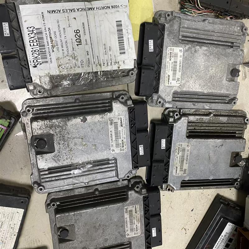 适用于别克昂科雷发动机电脑3.6凯迪拉克CTS君威行车电脑E69 E77