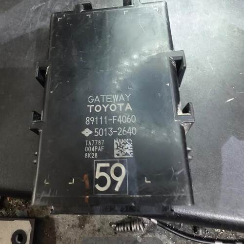 卡罗拉雷凌亚洲龙荣放威兰达网关电脑网络模块89111-02120/02131