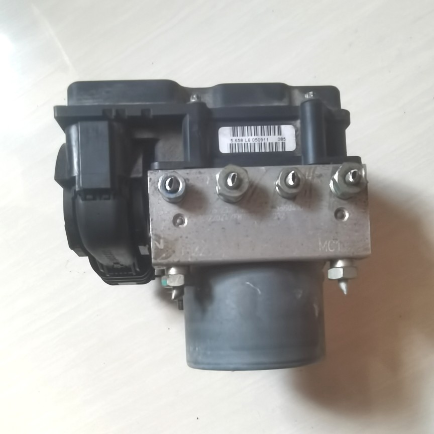 风行景逸ABS泵总成制动刹车总泵控制单元模块泵体B12-3550410