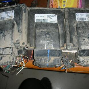 切诺基发动机电脑板 北京吉普切诺基213 ----4缸电脑