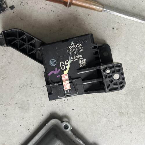 卡罗拉汉兰达亚洲龙凯美瑞雷凌空调放大器冷气模块控制器电脑版