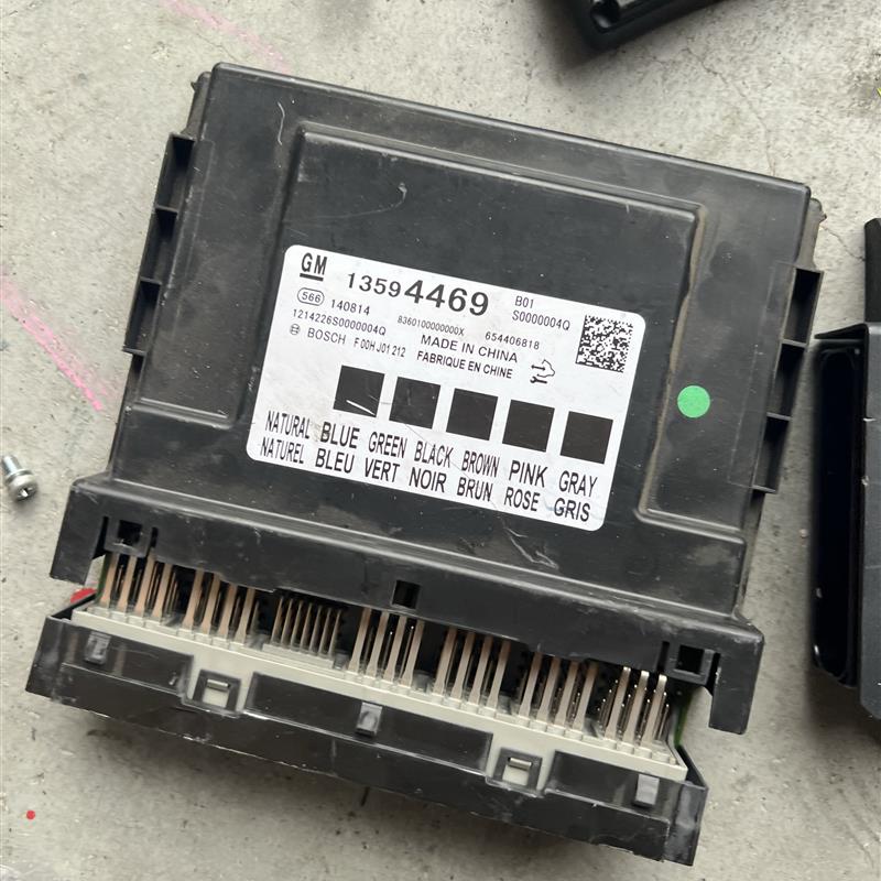 标价 别克科鲁兹英朗车身模块BCM新君威君越电脑控制器 拆车件