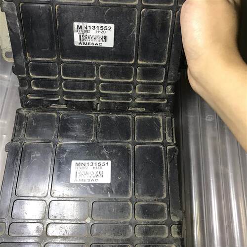 适用三菱菱绅欧蓝德发动机汽车波箱电脑板 MN131552/1拆车匹配