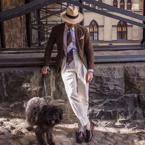 Панамская соломенная шляпа - - легкая роскошь 16 -го века до сих пор