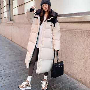 爱心羽绒服女长款2025年新款冬季过膝宽松加厚撞色被子面包服爆款