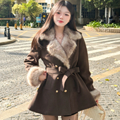 BULE蓝色星球女装 冬季 复古千金氛围感系带毛毛翻领双排扣毛呢外套