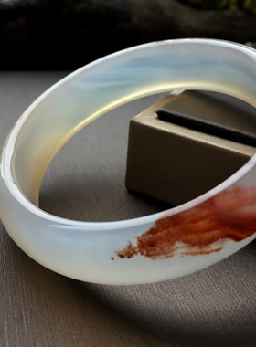 云上天然巴西水润推荐玉髓手镯