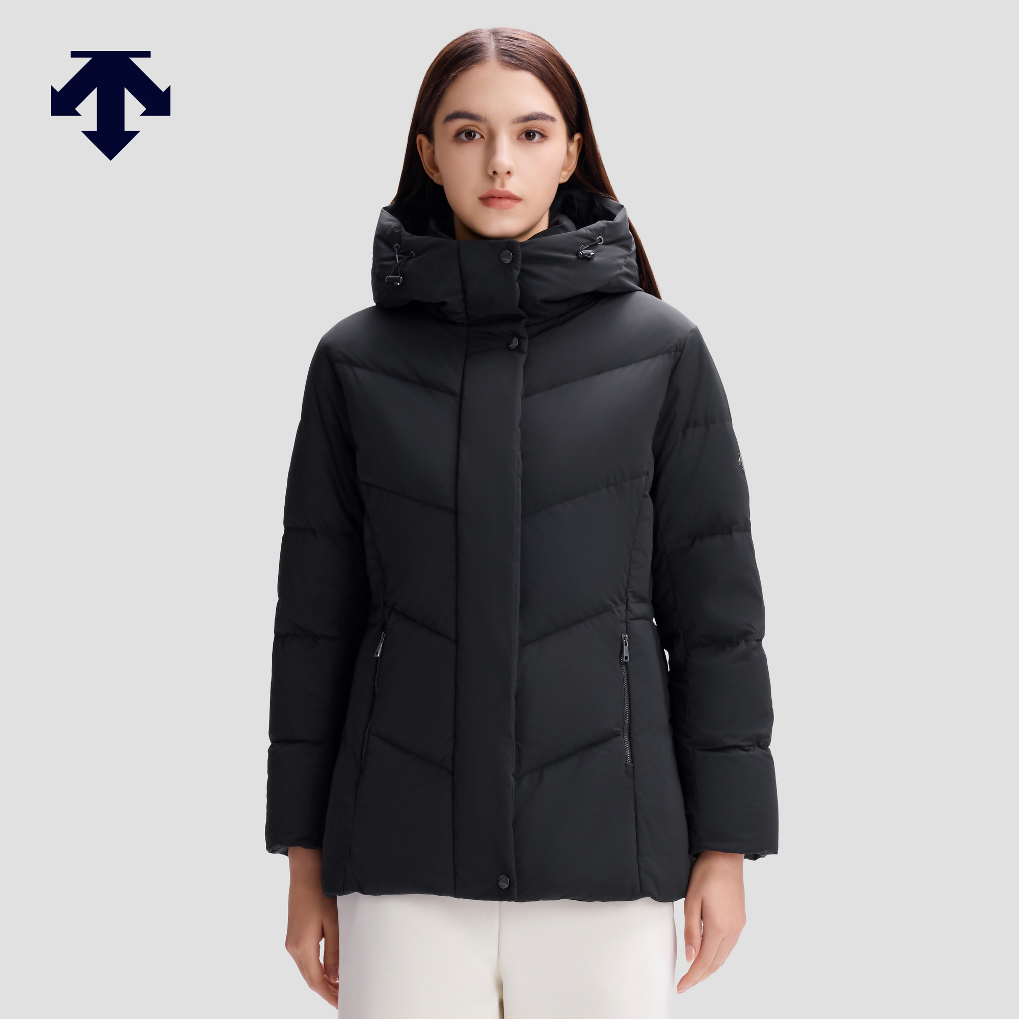 DESCENTE迪桑特WOMEN&rsquo;S SKI STYLE系列女士短款保暖羽绒服