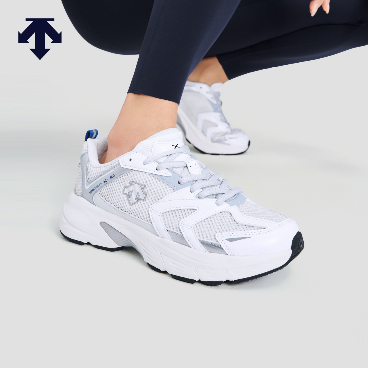 DESCENTE迪桑特SPORTS STYLE系列男女同款DMARATHON V2文化跑鞋